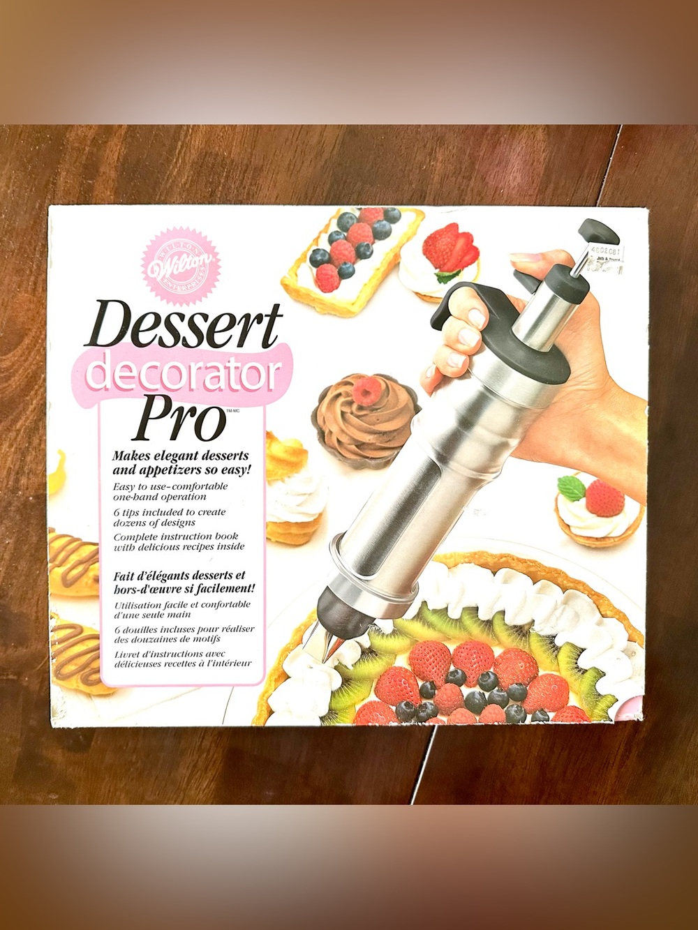 Wilton Dessert Decorator Pro Kit